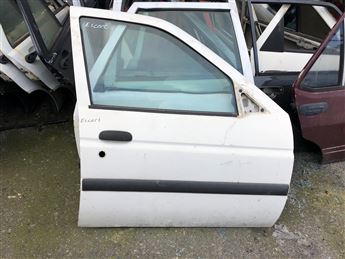 Ford Escort 1993-2000 Çıkma Sağ Ön Kapıı